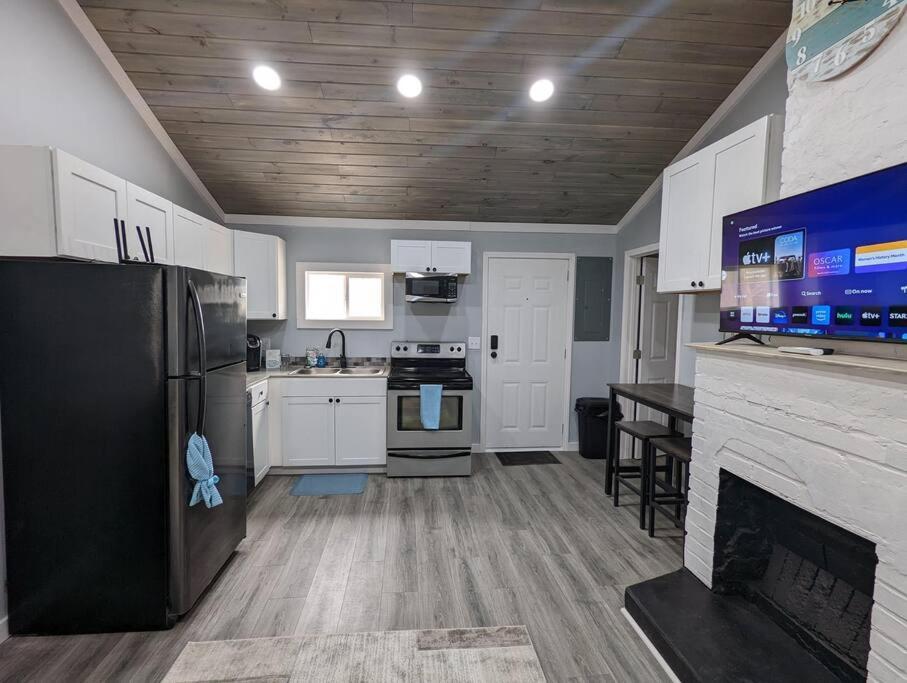 Summerlee Suite - Beautiful Remodeled Farmhouse Oak Hill Екстериор снимка